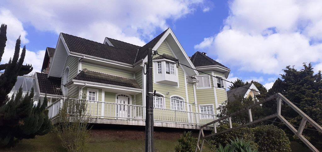 #2191 - Casa para Venda em Campos do Jordão - SP