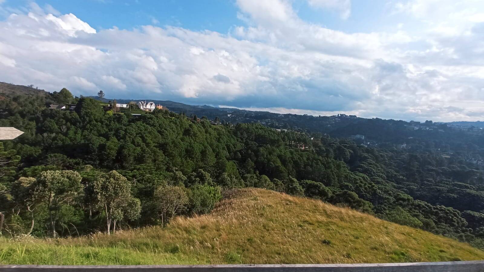 #2199 - Terreno em condomínio para Venda em Campos do Jordão - SP