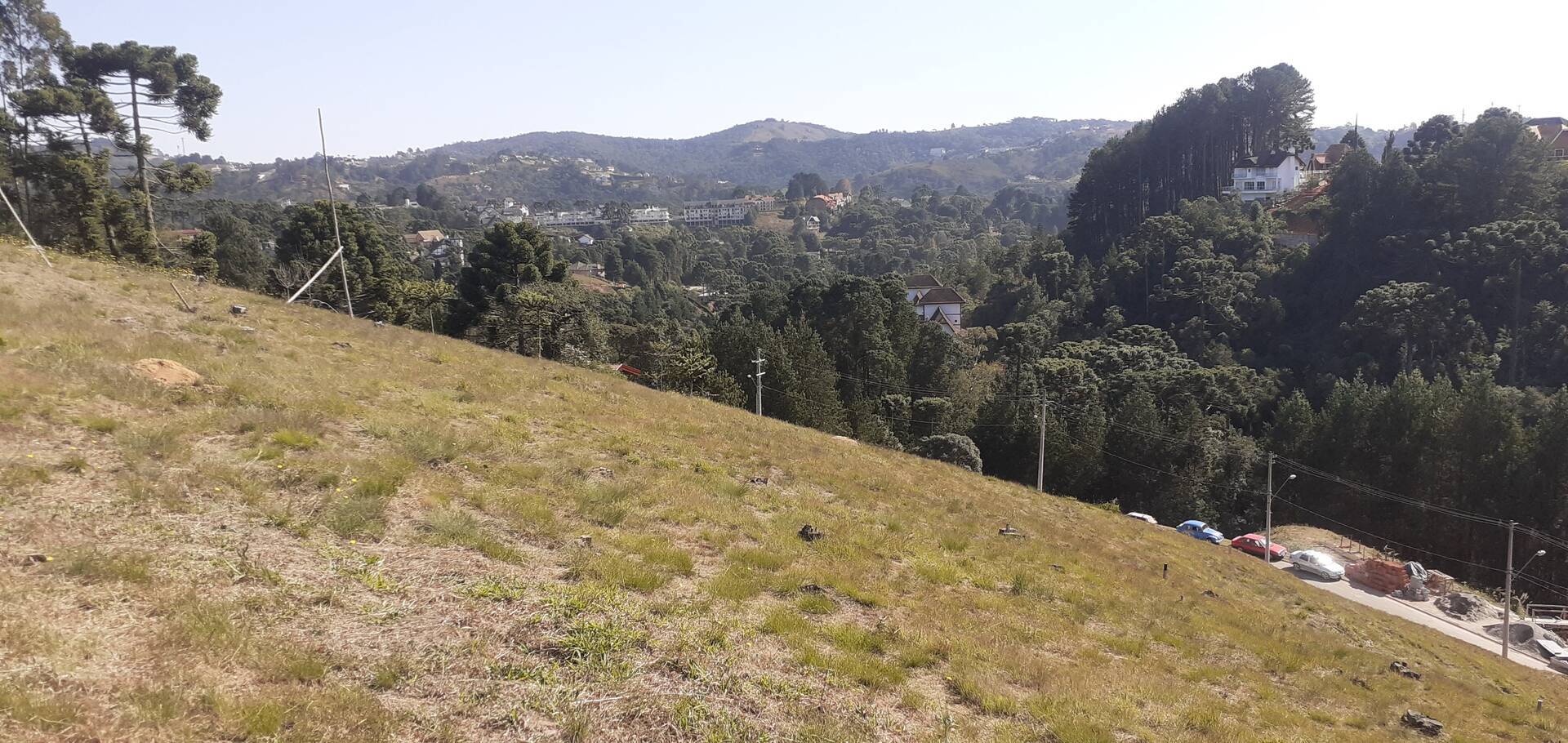 #2220 - Terreno em condomínio para Venda em Campos do Jordão - SP