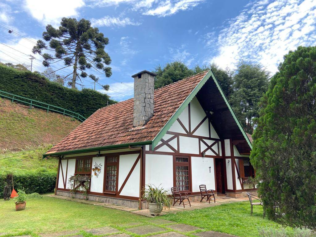 #2250 - Casa para Venda em Campos do Jordão - SP