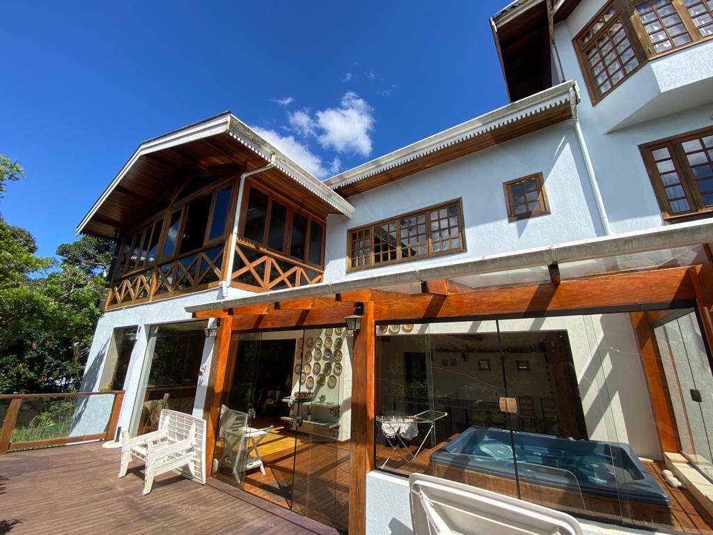 #1357 - Casa para Venda em Campos do Jordão - SP