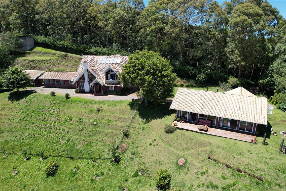 #2271 - Casa para Venda em Campos do Jordão - SP
