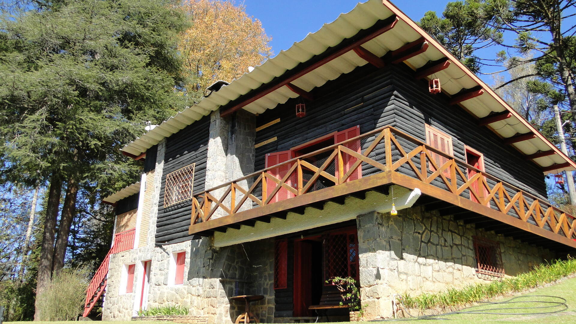 #2335 - Casa para Venda em Campos do Jordão - SP