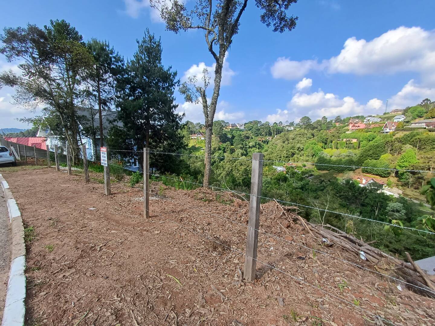 #2401 - Terreno para Venda em Campos do Jordão - SP