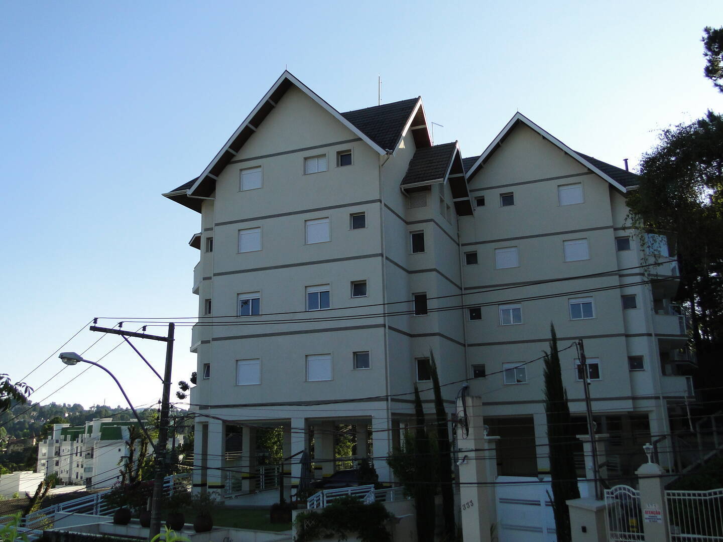 #2423 - Apartamento para Venda em Campos do Jordão - SP
