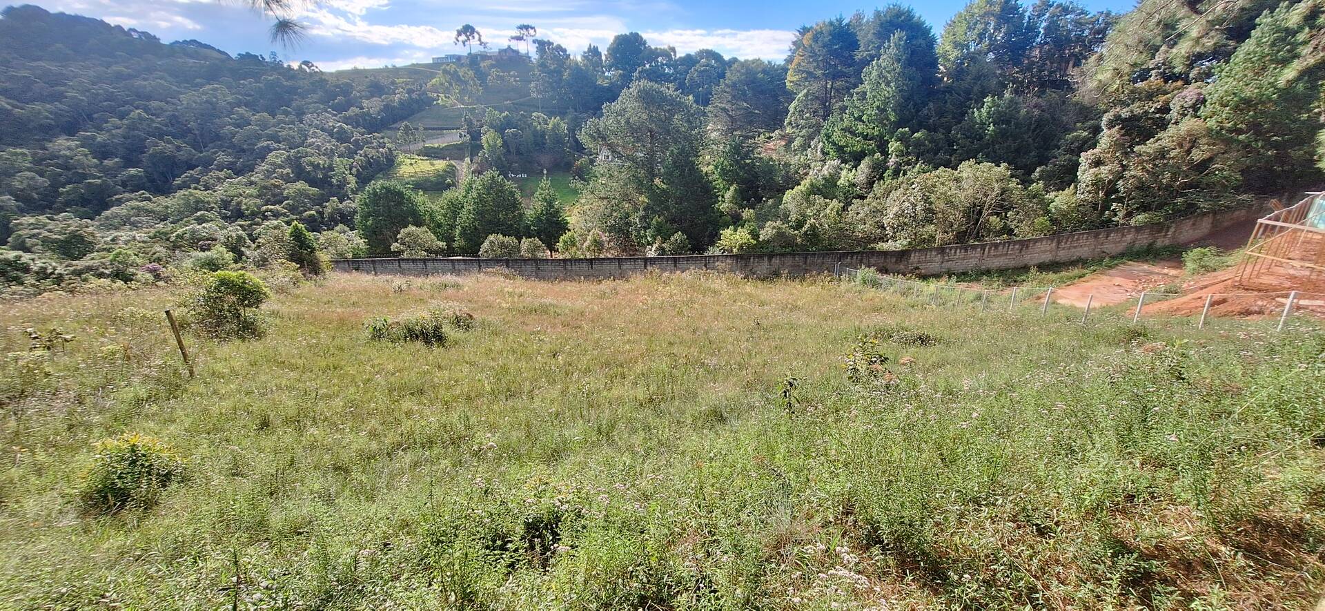 #2461 - Terreno para Venda em Campos do Jordão - SP