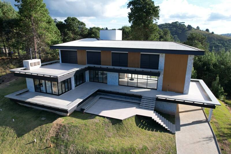 #2464 - Casa em condomínio para Venda em Campos do Jordão - SP