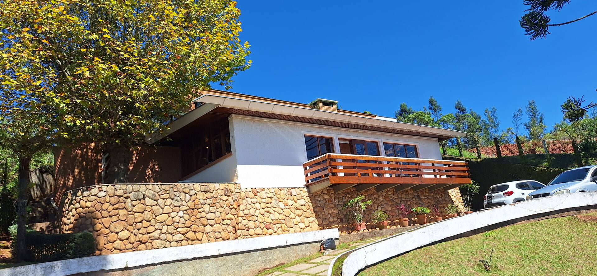 #2471 - Casa para Venda em Campos do Jordão - SP