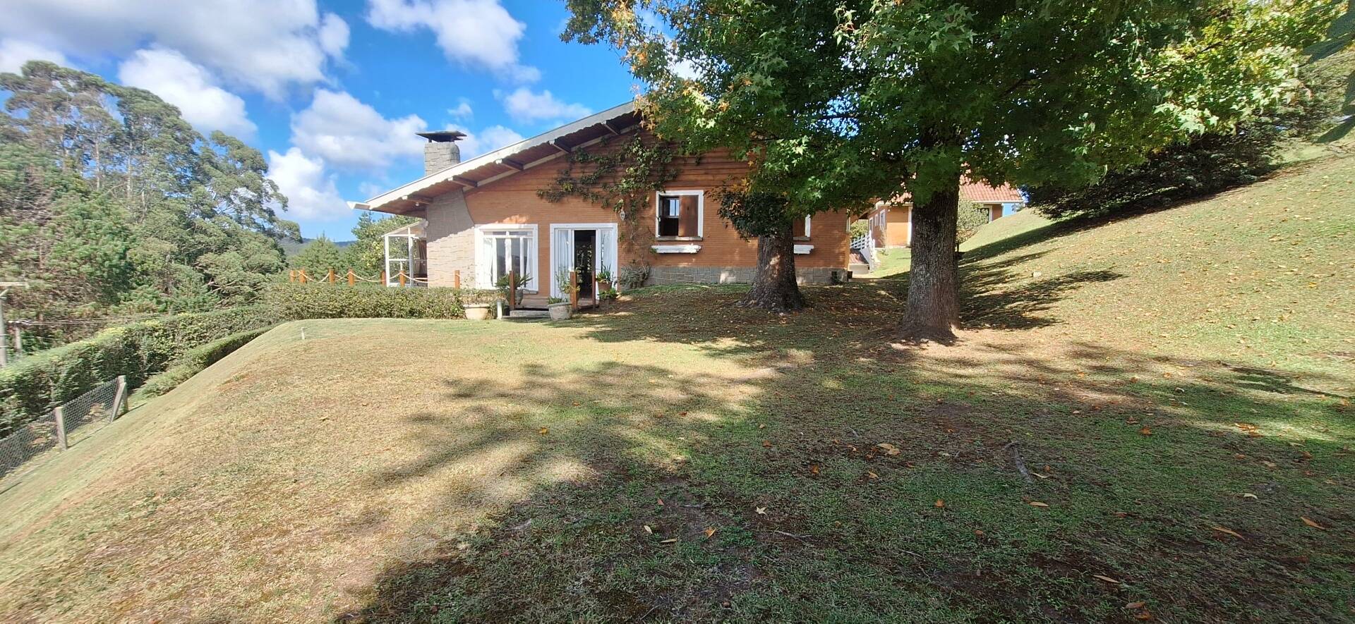 #2238 - Casa para Venda em Campos do Jordão - SP