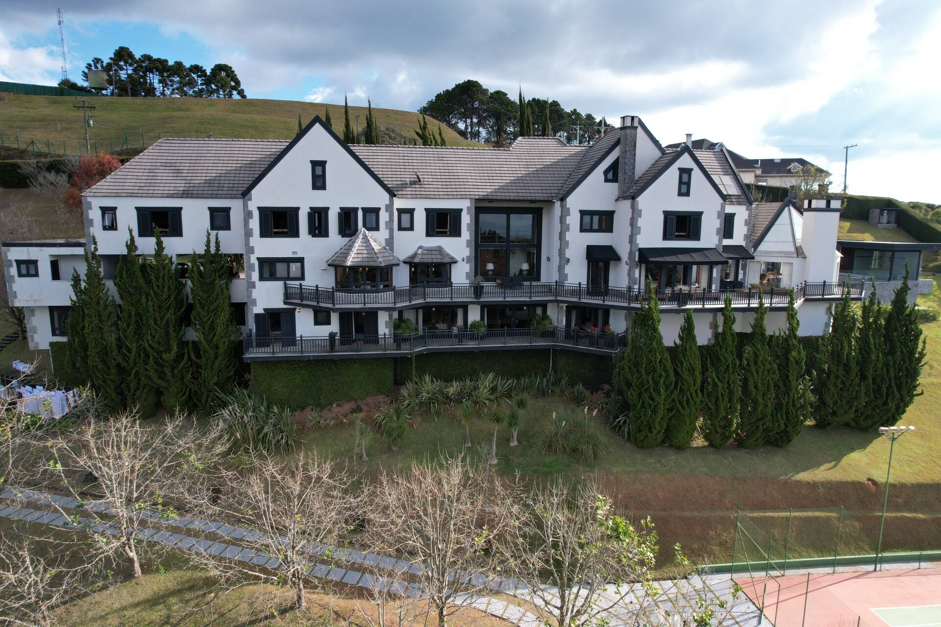#2498 - Casa em condomínio para Venda em Campos do Jordão - SP