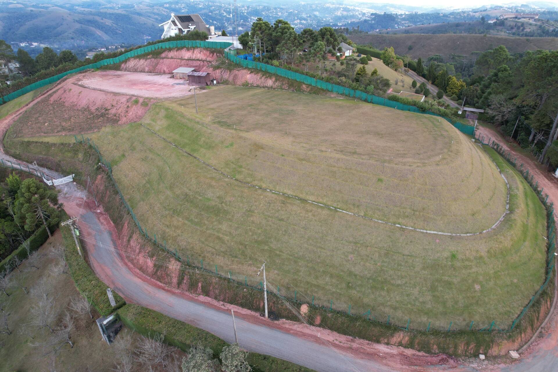 #2497 - Terreno em condomínio para Venda em Campos do Jordão - SP