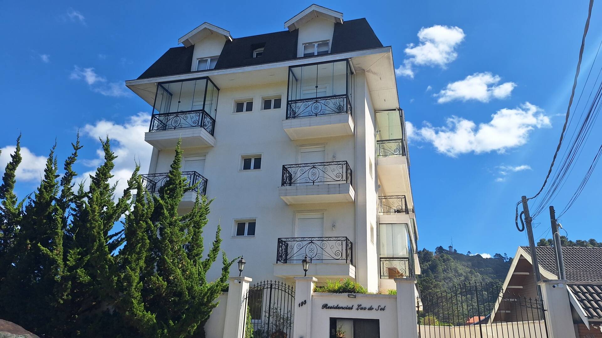 #2501 - Apartamento para Venda em Campos do Jordão - SP