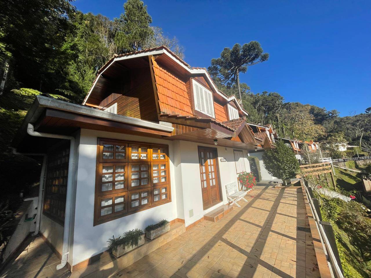 #2479 - Casa em condomínio para Venda em Campos do Jordão - SP