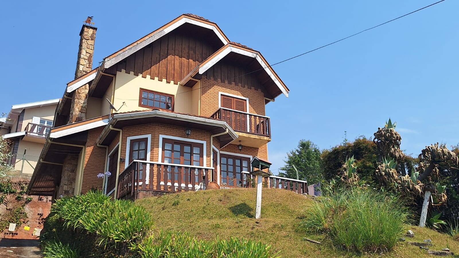 #2527 - Casa para Venda em Campos do Jordão - SP