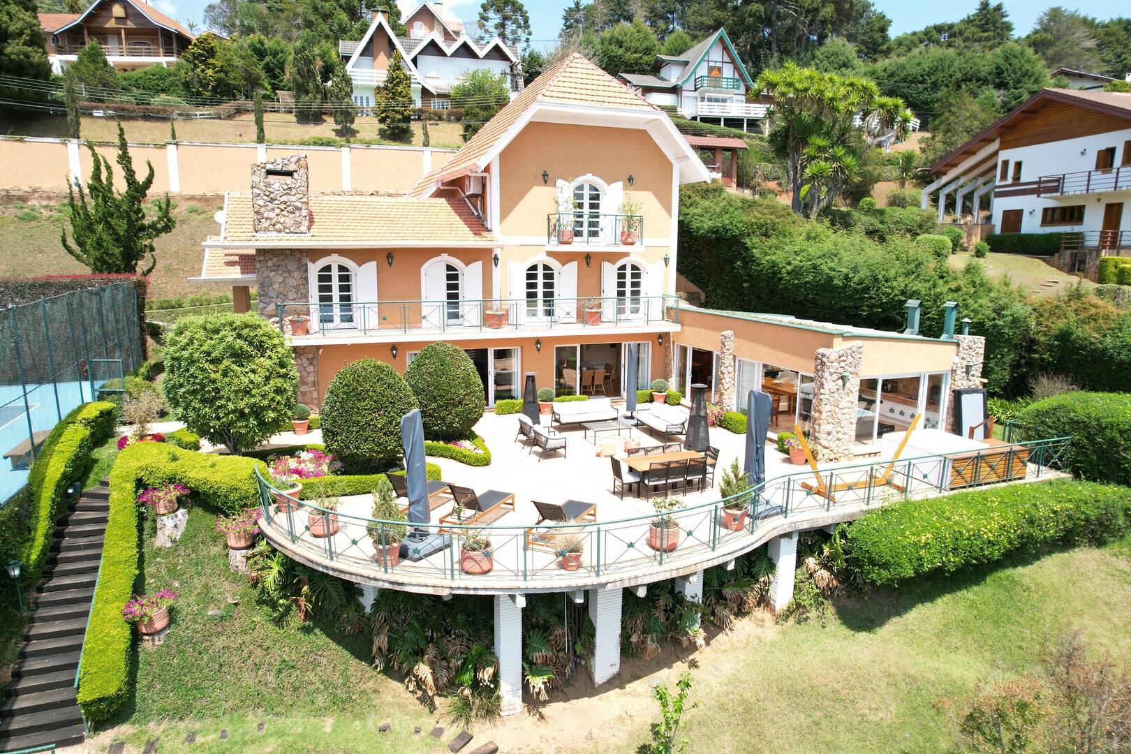#2531 - Casa para Venda em Campos do Jordão - SP