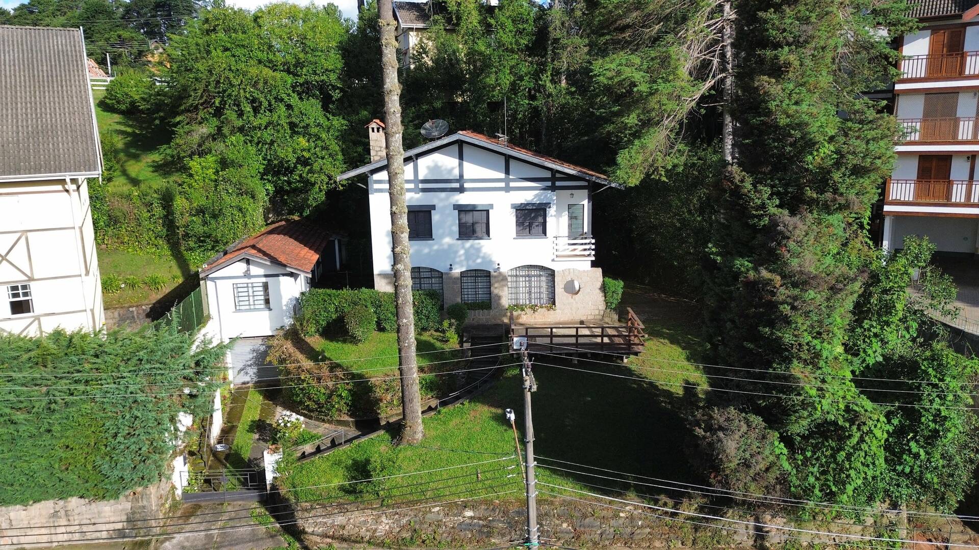 #2569 - Casa para Venda em Campos do Jordão - SP