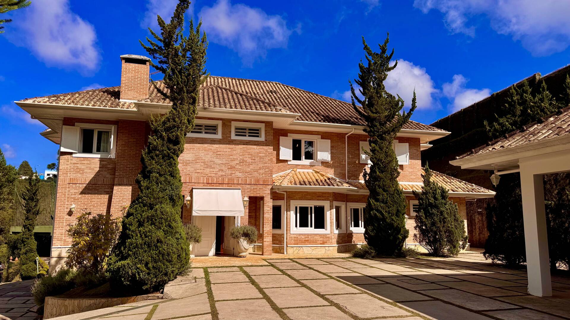 #2620 - Casa em condomínio para Venda em Campos do Jordão - SP