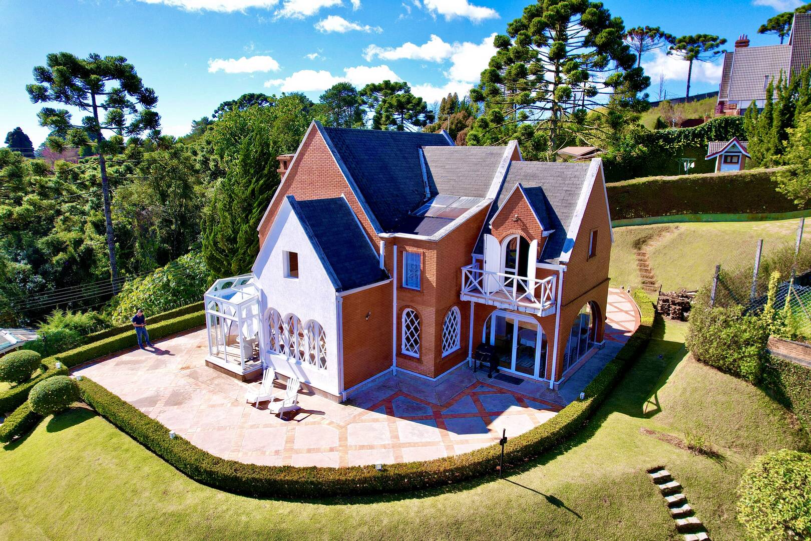 #2625 - Casa para Venda em Campos do Jordão - SP