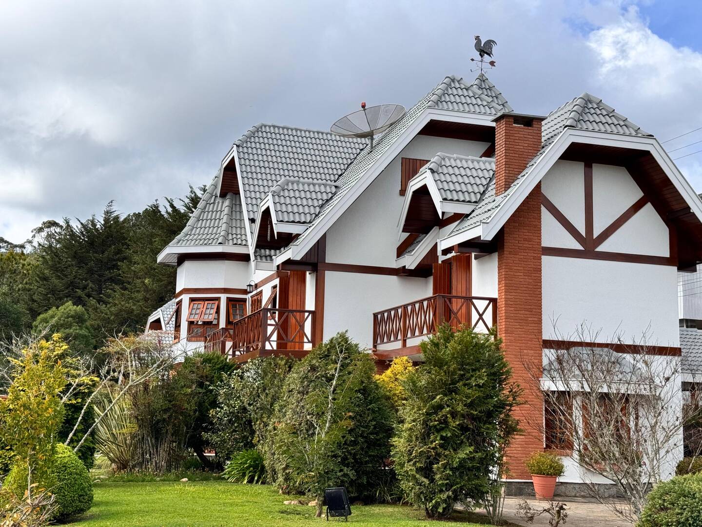 #2626 - Casa em condomínio para Venda em Campos do Jordão - SP