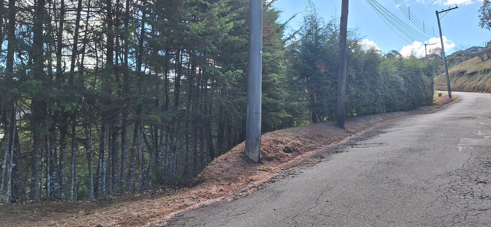 #2656 - Terreno em condomínio para Venda em Campos do Jordão - SP