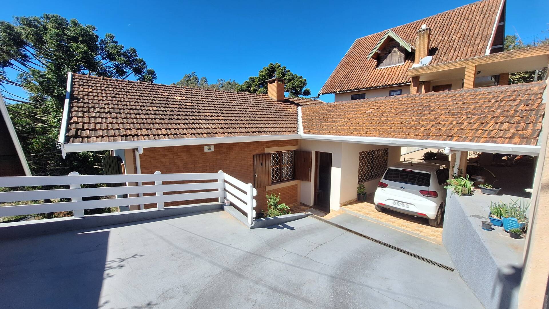 #2355 - Casa para Venda em Campos do Jordão - SP