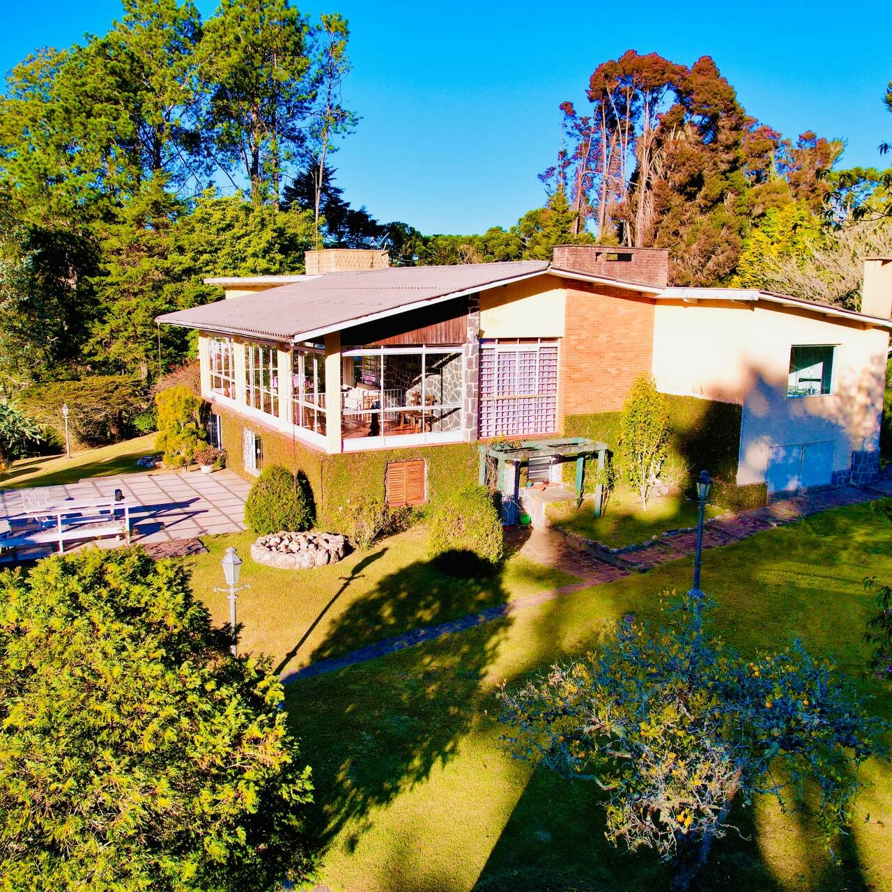 #2661 - Casa para Venda em Campos do Jordão - SP