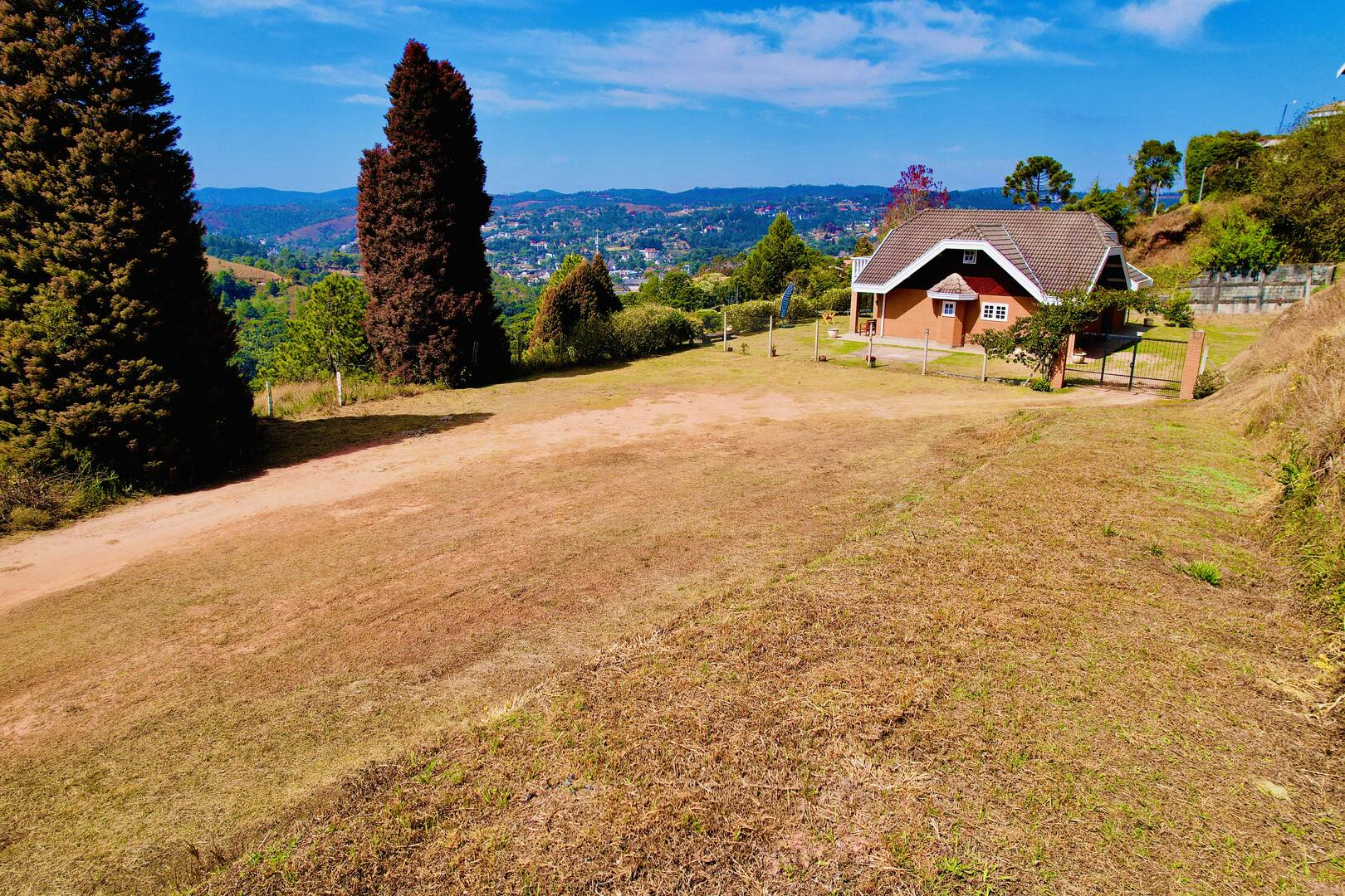 #2669 - Terreno para Venda em Campos do Jordão - SP