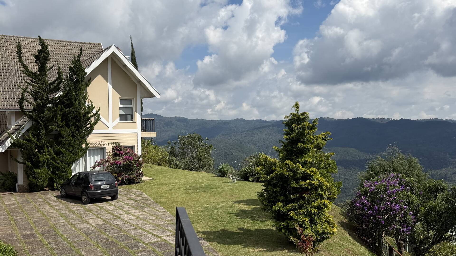 #2726 - Casa em condomínio para Venda em Campos do Jordão - SP