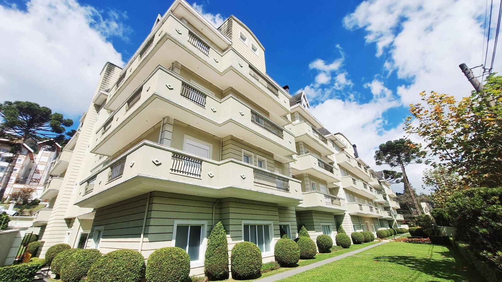 #2746 - Apartamento para Venda em Campos do Jordão - SP