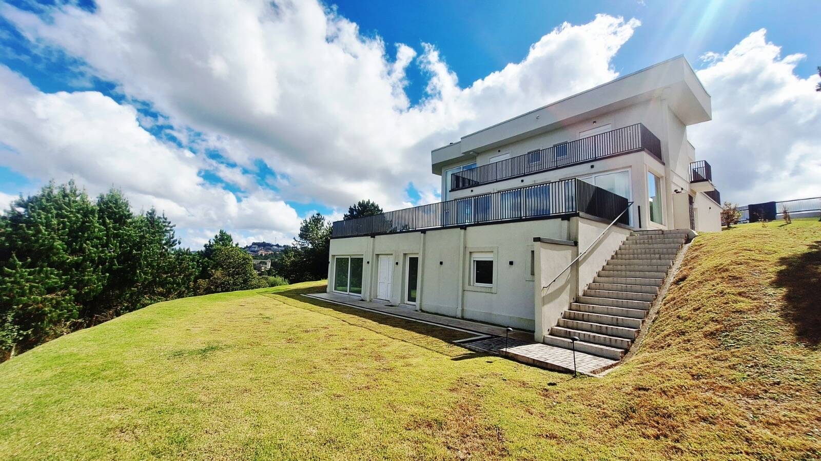 #2343 - Casa em condomínio para Venda em Campos do Jordão - SP