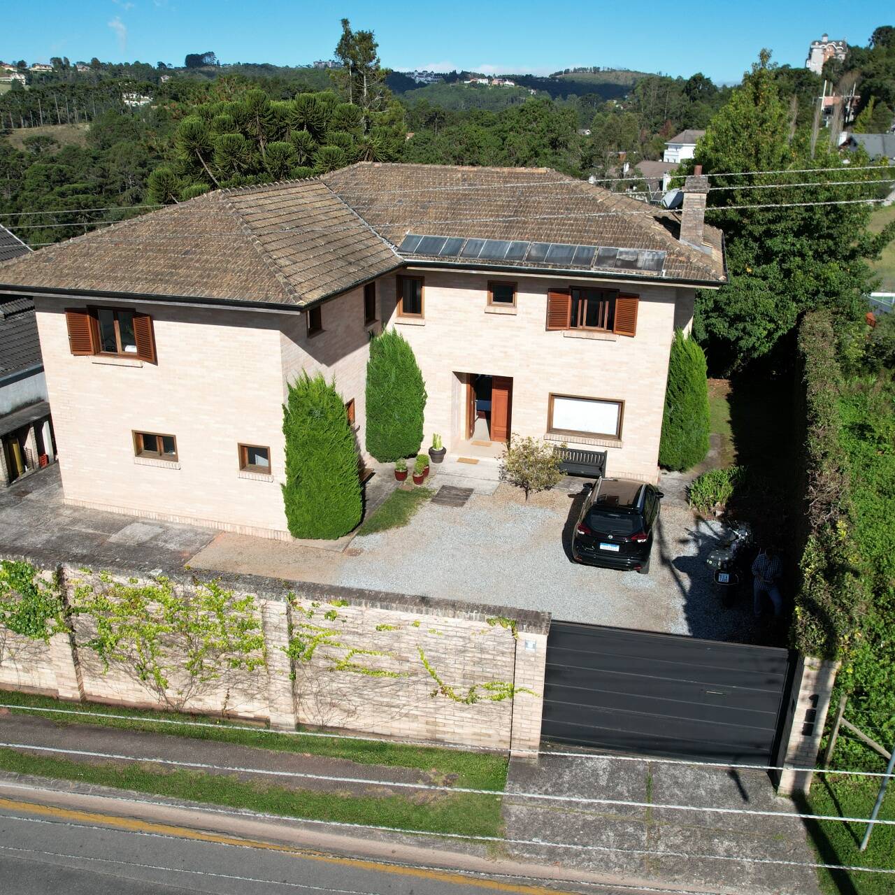 #2757 - Casa para Venda em Campos do Jordão - SP