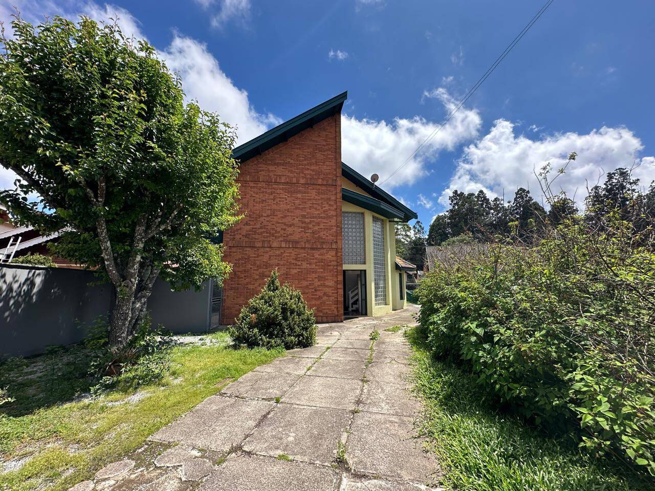 #2775 - Casa para Venda em Campos do Jordão - SP