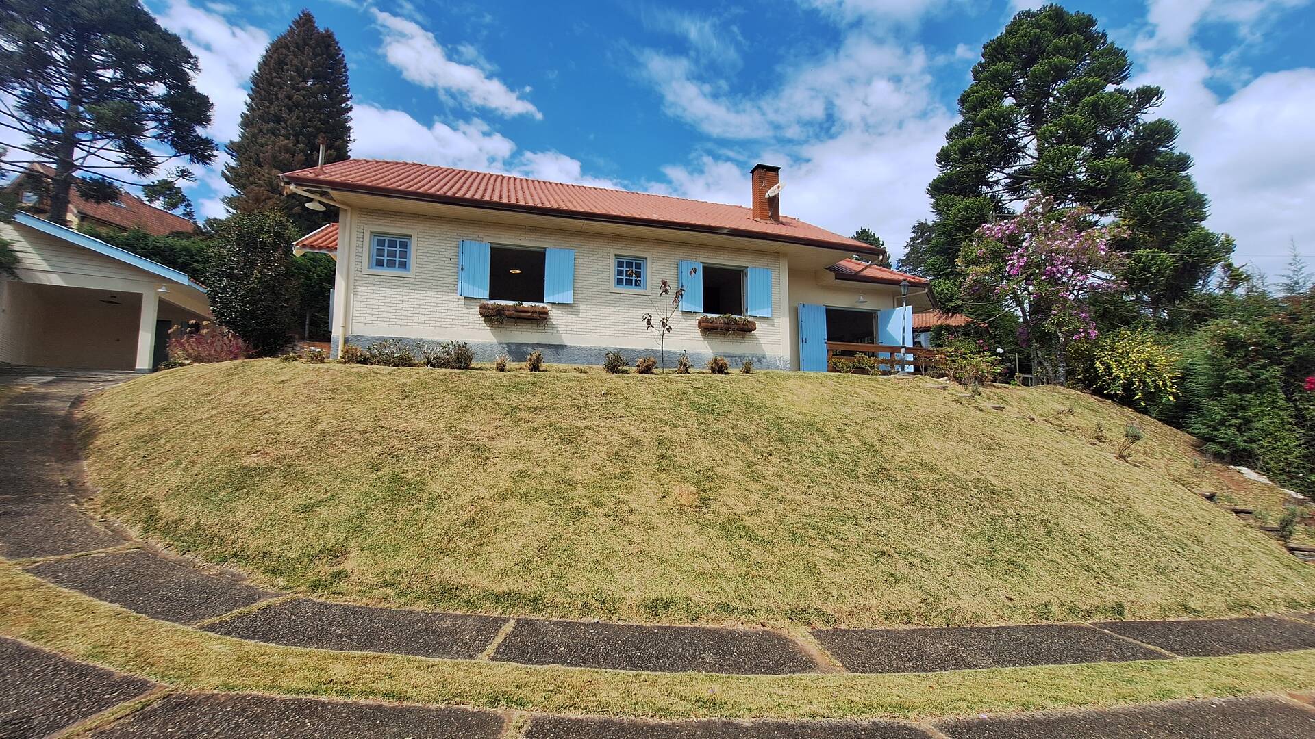 #2791 - Casa para Venda em Campos do Jordão - SP