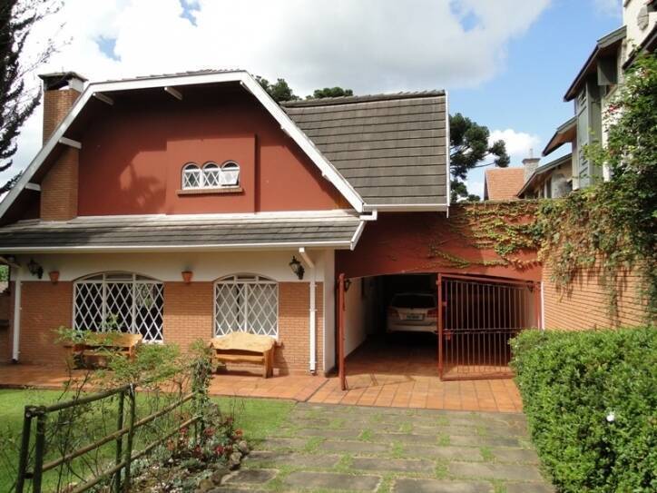 #1324 - Casa para Venda em Campos do Jordão - SP