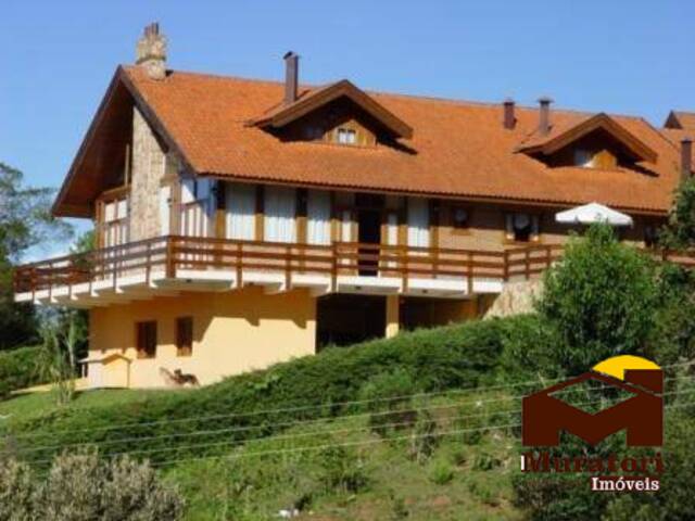 Casa para Venda em Campos do Jordão - 1
