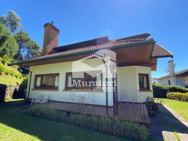 #2031 - Casa para Venda em Campos do Jordão - SP