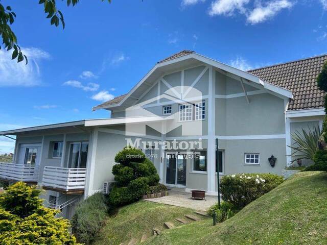 #2035 - Casa para Venda em Campos do Jordão - SP