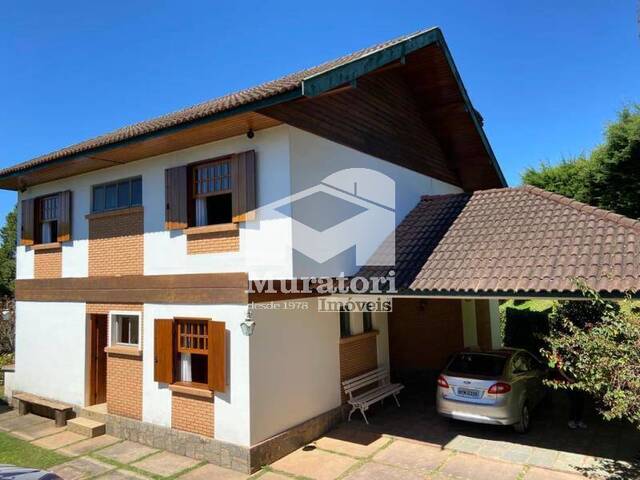 #2031 - Casa para Venda em Campos do Jordão - SP