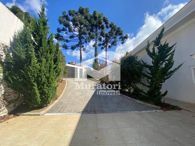 #2170 - Casa para Venda em Campos do Jordão - SP