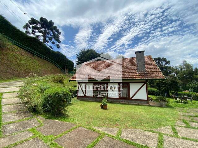 #2250 - Casa para Venda em Campos do Jordão - SP
