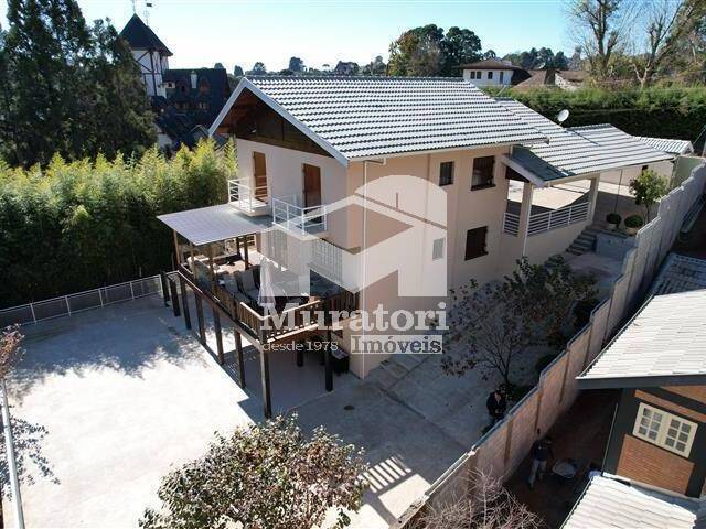 #2325 - Casa para Venda em Campos do Jordão - SP
