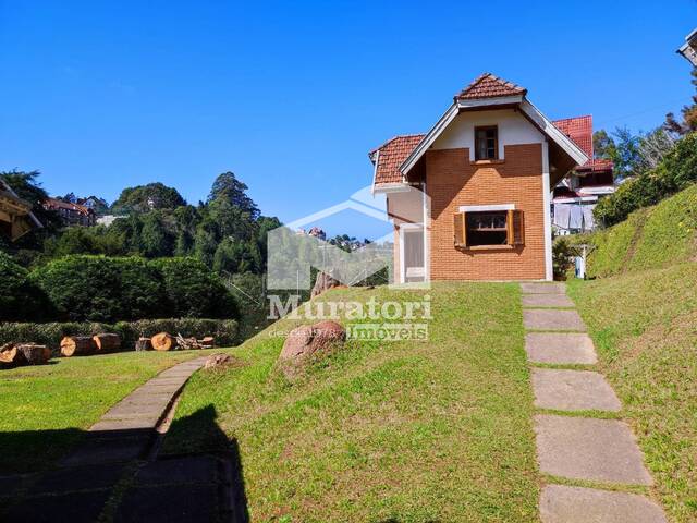 #2330 - Casa para Venda em Campos do Jordão - SP