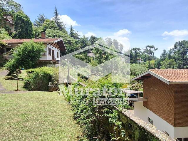 #153 - Casa para Venda em Campos do Jordão - SP