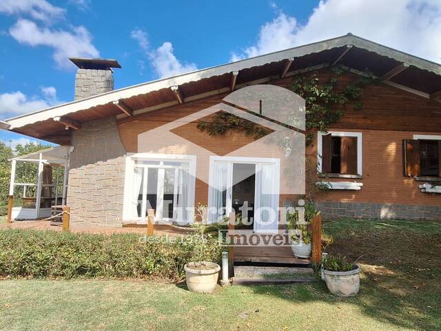 #2238 - Casa para Venda em Campos do Jordão - SP