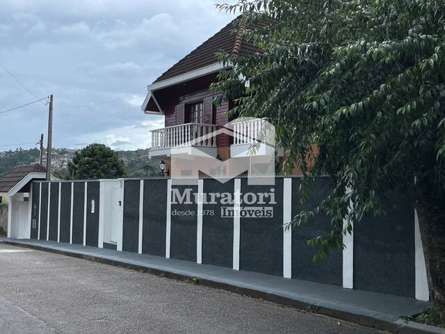 #2499 - Casa para Venda em Campos do Jordão - SP