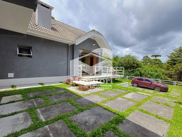#2590 - Casa para Venda em Campos do Jordão - SP