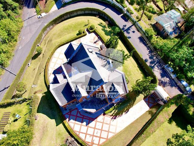 #2625 - Casa para Venda em Campos do Jordão - SP