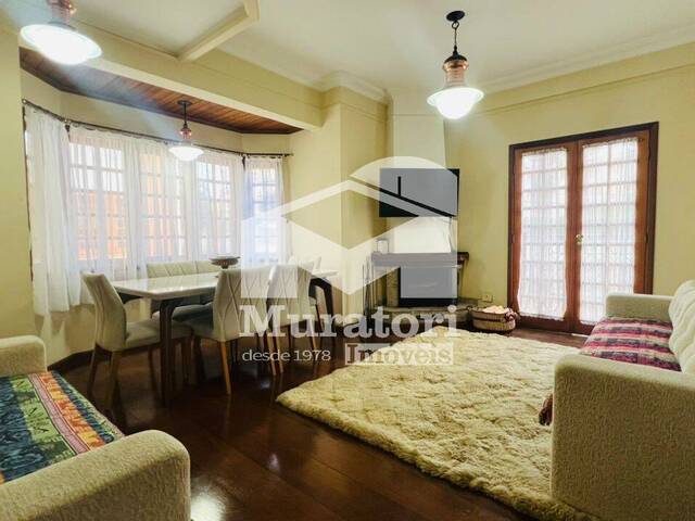 Apartamento para Venda em Campos do Jordão - 2