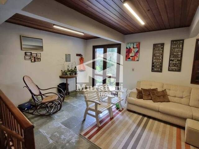 #2650 - Casa para Venda em Campos do Jordão - SP