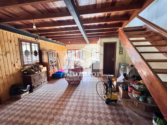 #2651 - Casa para Venda em Campos do Jordão - SP